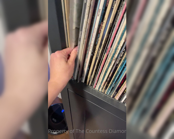 Countess Diamond aka countessdiamond OnlyFans - Your bookcases have been inspiring! Thankyou here’s a deeper dive into my record collection for all