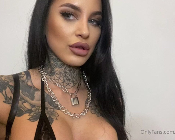 Mika Katana aka Mistress_mika OnlyFans - @mikkirose07