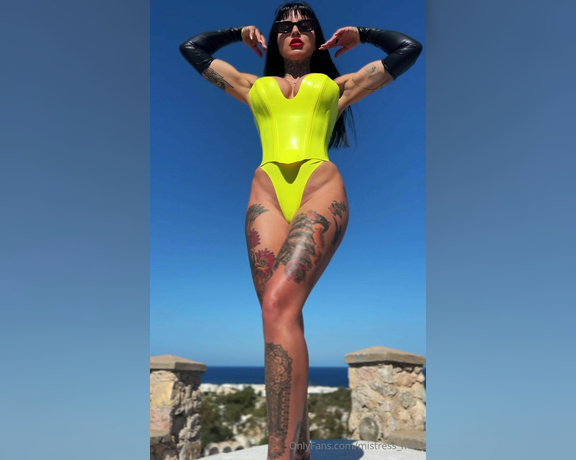 Mika Katana aka Mistress_mika OnlyFans - Worship your golden goddess Born to break you