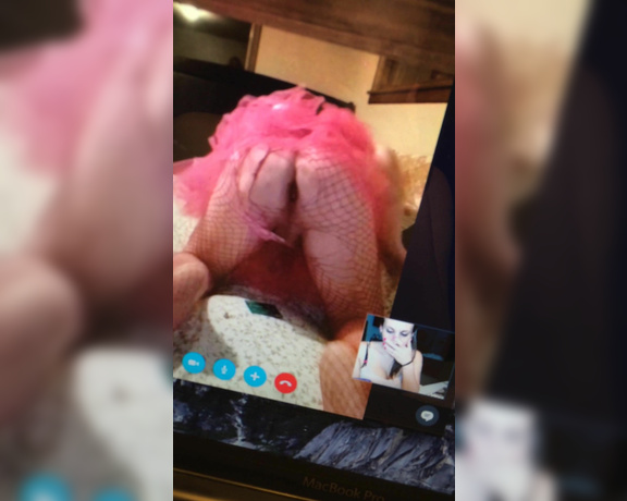 PayToObeyMe aka Meggerz OnlyFans - Watch my cam clown shoot sausages from his ass in a pink tutu HILARIOUS