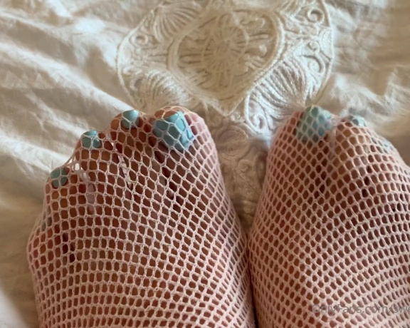 Sweetfeet2018 aka Sweetfeetfans OnlyFans - Thank you for waiting!! Here’s the toesies video! XOXO