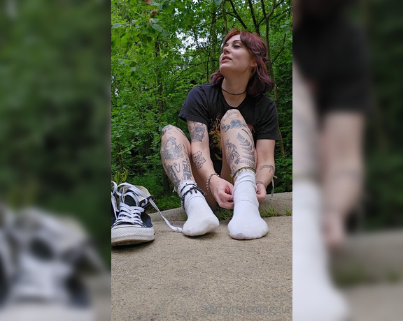 MythicMaggie aka mythicmaggie OnlyFans - This is how fast I take my shoes and socks off when you say you wanna