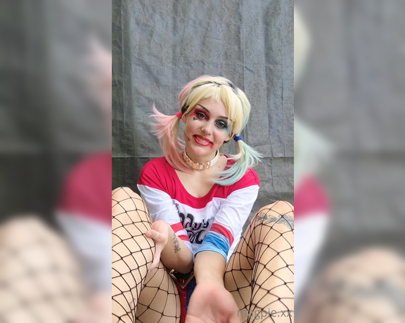 MythicMaggie aka mythicmaggie OnlyFans - Harley Wants Her Feet Worshipped! POV You cant believe your eyes when you stumble upon the