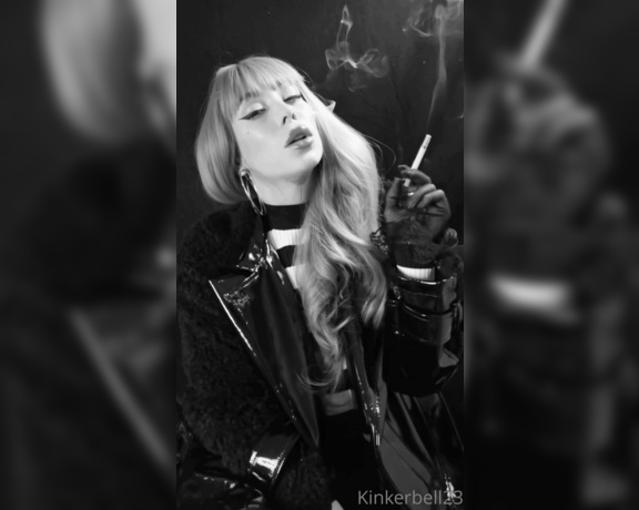 Queen Kinkerbell aka kinkerbell23 OnlyFans - Are we loving the B&ampW or not really digging