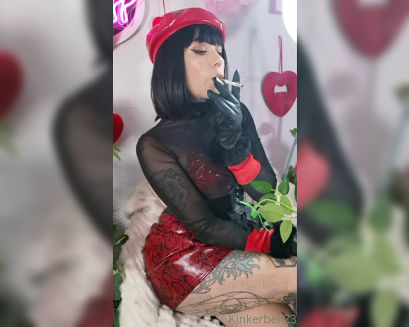 Queen Kinkerbell aka kinkerbell23 OnlyFans - Whos going to give me smokey kisses on Valentines day Ill be all alone!