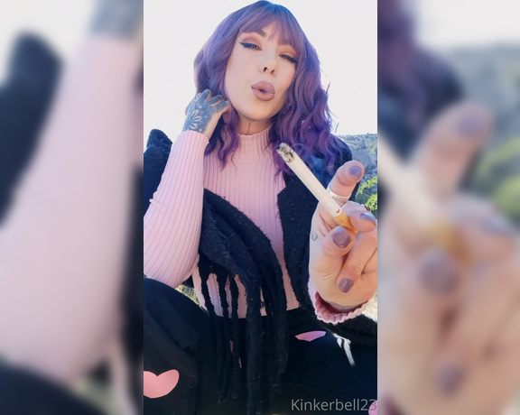 Queen Kinkerbell aka kinkerbell23 OnlyFans - Just a quick smoke whilst out on a walk in the mountains, it would be rude