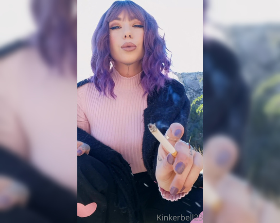 Queen Kinkerbell aka kinkerbell23 OnlyFans - Just a quick smoke whilst out on a walk in the mountains, it would be rude