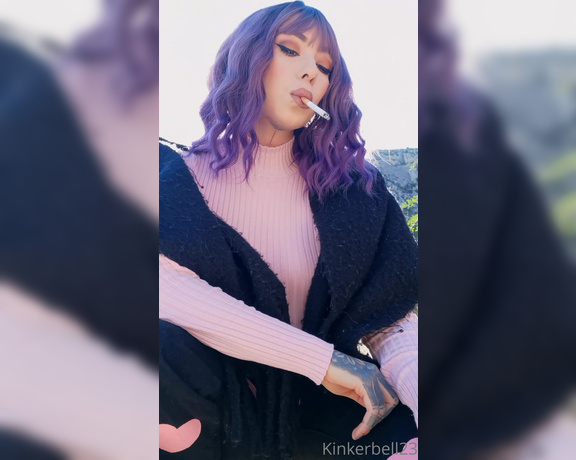 Queen Kinkerbell aka kinkerbell23 OnlyFans - Just a quick smoke whilst out on a walk in the mountains, it would be rude