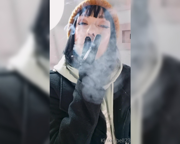 Queen Kinkerbell aka kinkerbell23 OnlyFans - Power smoking my way through two delicious all White, slim cigarettes Completely unintentional, when I watched the