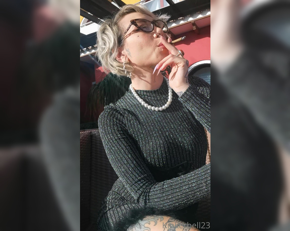 Queen Kinkerbell aka kinkerbell23 OnlyFans - Something a little different than usual, sharing this cigarallo smoke whilst I was out having dinner