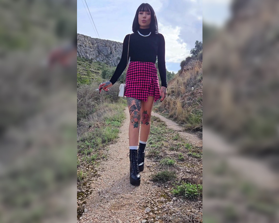 Queen Kinkerbell aka kinkerbell23 OnlyFans - A walk through the moody mountains, its been wet and grey here so I thought