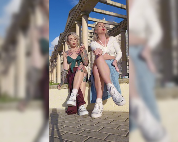 Queen Kinkerbell aka kinkerbell23 OnlyFans - TWO videos in one! Crushing our cigarettes as we explore Smoking fetish heaven for those