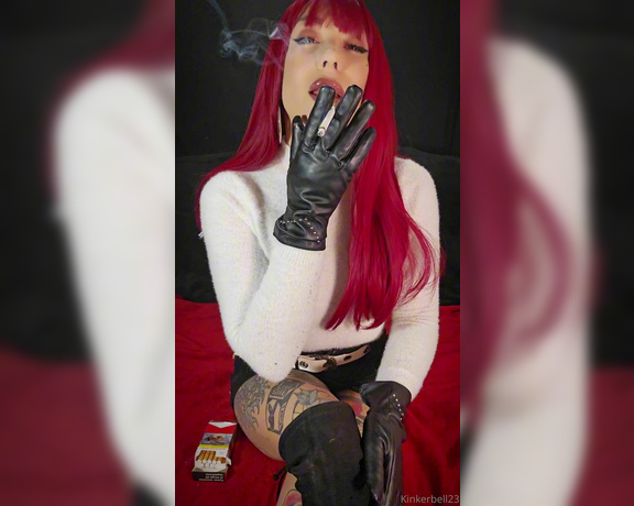 Queen Kinkerbell aka kinkerbell23 OnlyFans - Watching me smoke makes you melt doesnt it Whats your favourite part about it I would