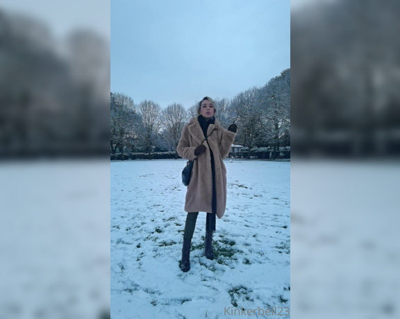 Queen Kinkerbell aka kinkerbell23 OnlyFans - Just a little cold, snowy update for you all from my trip! Having the best time