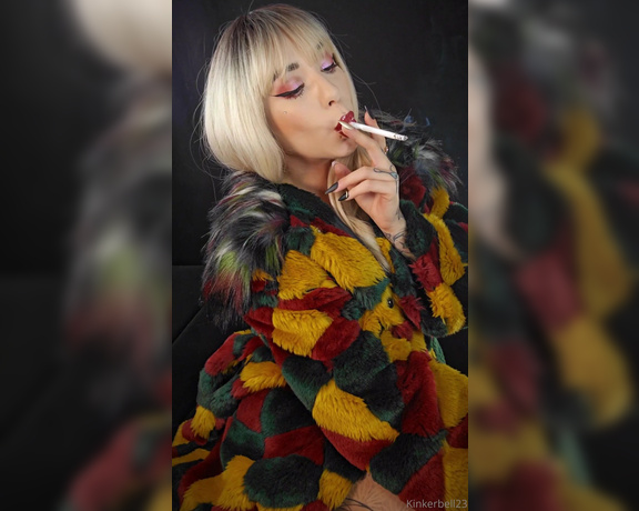 Queen Kinkerbell aka kinkerbell23 OnlyFans - Bold and bright, a deadly combo when it involves me smoking for you all Isnt