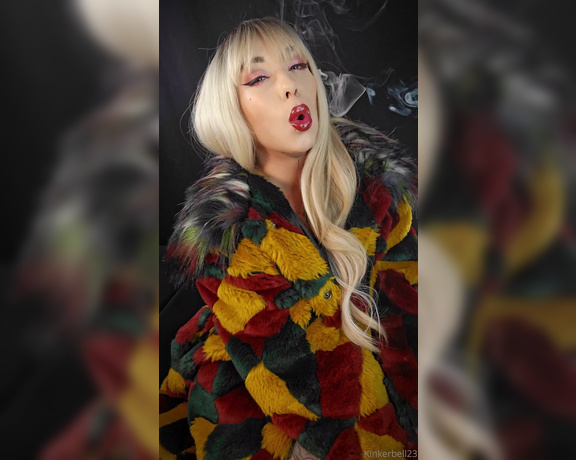 Queen Kinkerbell aka kinkerbell23 OnlyFans - Bold and bright, a deadly combo when it involves me smoking for you all Isnt