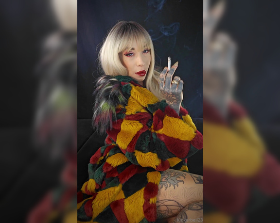 Queen Kinkerbell aka kinkerbell23 OnlyFans - Bold and bright, a deadly combo when it involves me smoking for you all Isnt