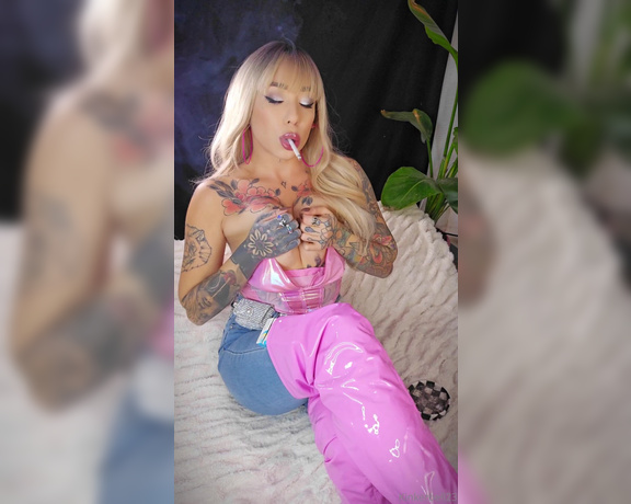 Queen Kinkerbell aka kinkerbell23 OnlyFans - Barbie loooves her 120 misty cigarettes, they taste perfect and match perfectly with my gorgeous, Pink