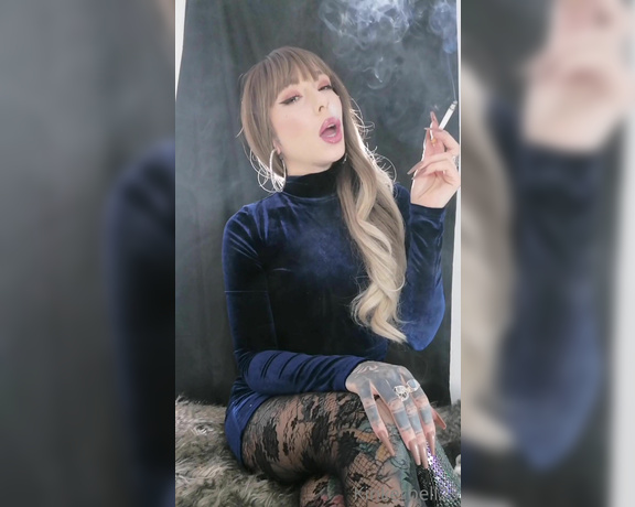 Queen Kinkerbell aka kinkerbell23 OnlyFans - Oh my god This tight velvet dress not only looks gorgeous, but it feels SO incredibly