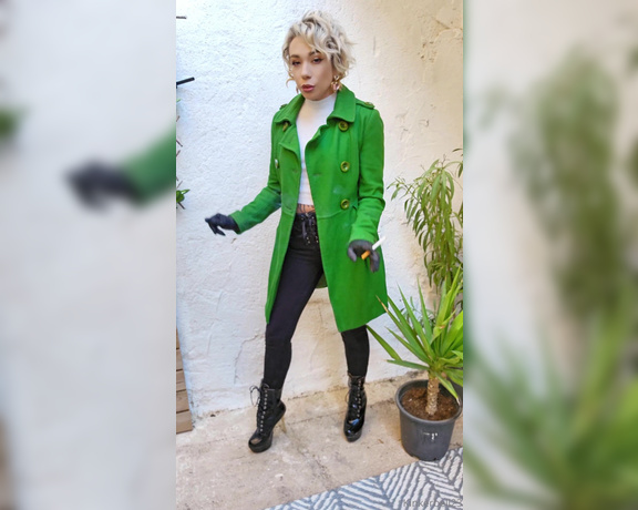 Queen Kinkerbell aka kinkerbell23 OnlyFans - What do you all think to my new Green coat I thought Id treat myself