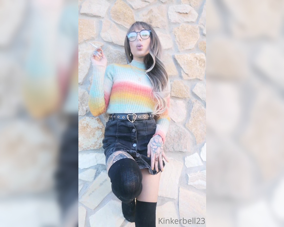 Queen Kinkerbell aka kinkerbell23 OnlyFans - Another angle of me in my cute denim skirt The weather here is beautiful at the