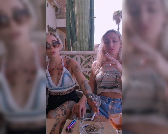 Queen Kinkerbell aka kinkerbell23 OnlyFans - Oooo la la!! What a week so far Me and @misskiki69 having a very casual smoke