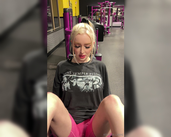 Kristen Lanae aka kristenlanae OnlyFans - I asked my gym buddy to film me exercising It seems he got a bit distracted