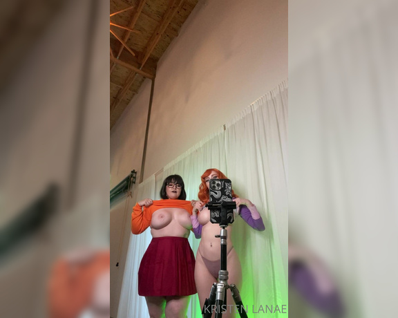 Kristen Lanae aka kristenlanae OnlyFans - Some behind the scenes Daphne and Velma shoot fun @baronessvontcosplay will send out the actual