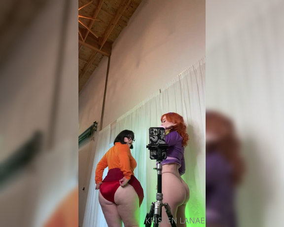 Kristen Lanae aka kristenlanae OnlyFans - Some behind the scenes Daphne and Velma shoot fun @baronessvontcosplay will send out the actual