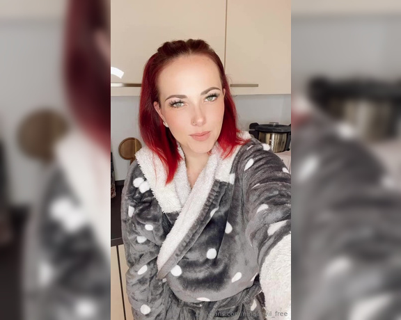 NinaDevil aka ninadevil_free OnlyFans - Hier nochmal zum Abendlichen SEX!frisch geduscht und frisch rasiert So schmeckt sie dir doch am besten