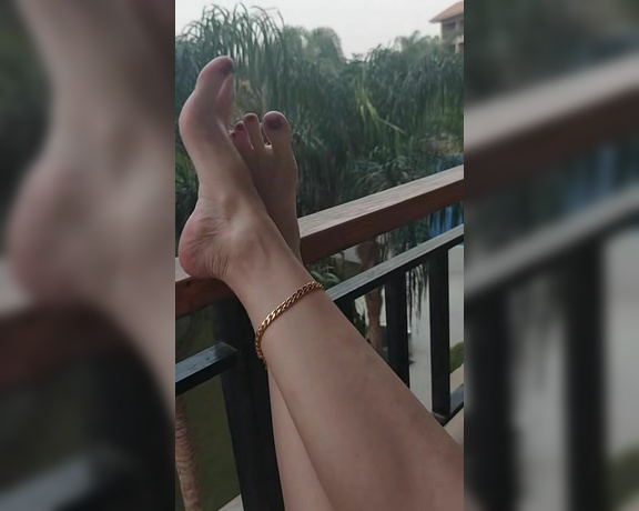 Arabicdominatrix - Balcony foot