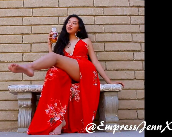 Empress Jennifer - Financial Paralysis nipslip markup