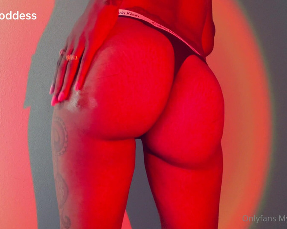 Mya Mula aka myamulagoddess OnlyFans - In the Red