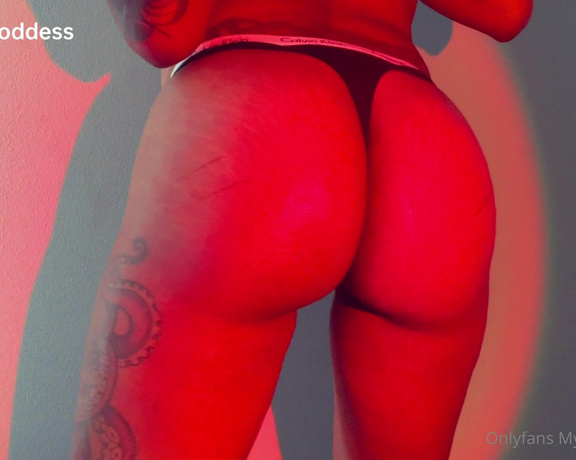 Mya Mula aka myamulagoddess OnlyFans - In the Red