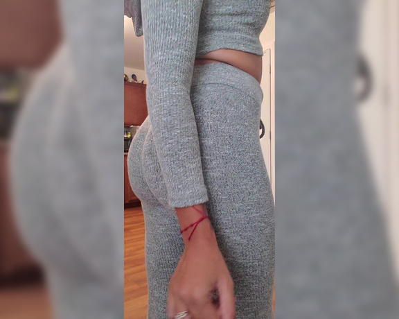 Mya Mula aka myamulagoddess OnlyFans - Send for more leggings