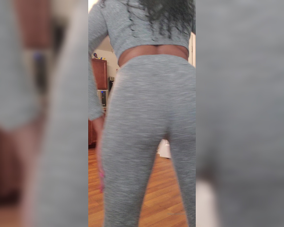 Mya Mula aka myamulagoddess OnlyFans - Send for more leggings