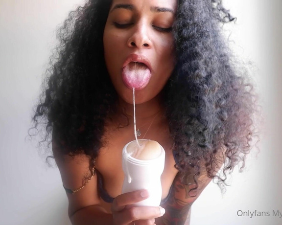 Mya Mula aka myamulagoddess OnlyFans - The CumShake