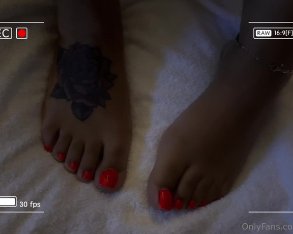 Aminah Feetz aka aminahfeet OnlyFans - Late Night Cum Cam