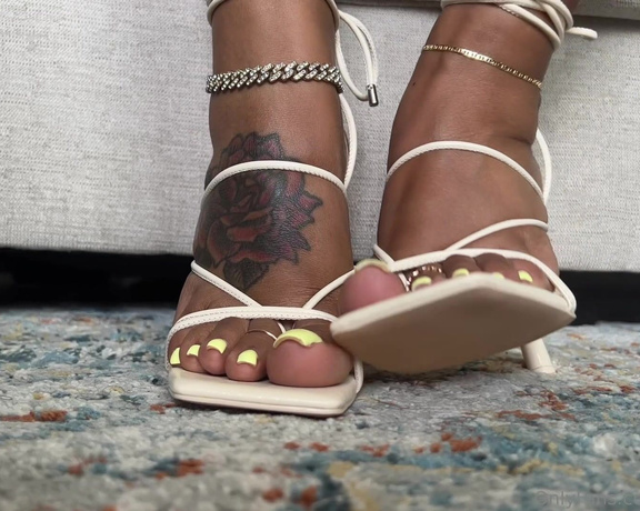 Aminah Feetz aka aminahfeet OnlyFans - A little JOI quickie Want a longer, personalized JOI video of your own Just let me