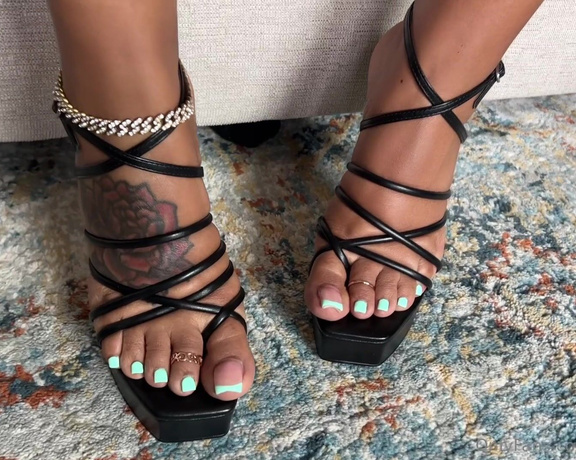 Aminah Feetz aka aminahfeet OnlyFans - Nice quick JOI from a little while ago