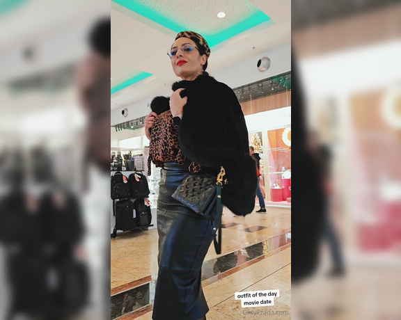 Ezada Sinn aka ezada OnlyFans - Lookbook for our date at the cinema