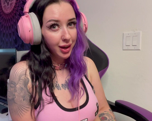 Lana Reign - Gamer Girl Gives You CEI