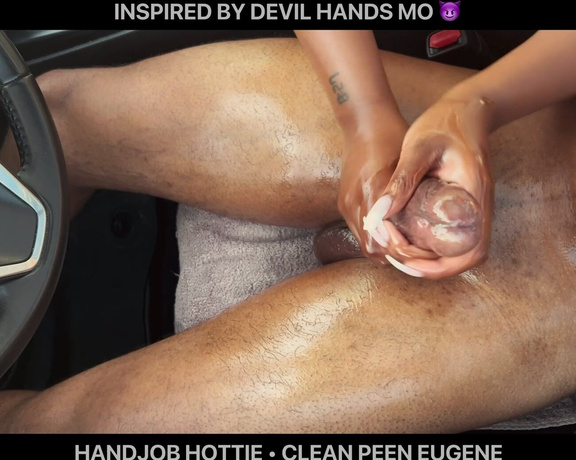 Clean Peen Eugene aka cleanpeeneugene OnlyFans Video - Having a sesh with fineeassmo must be no joke HandjobHottie broke out the coconut oil and