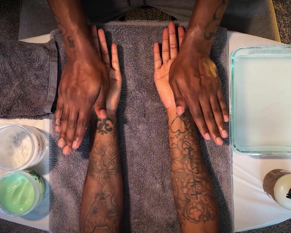 Clean Peen Eugene aka cleanpeeneugene OnlyFans - Taking care of the hands that take care of me is more than necessary