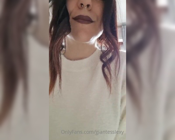 Goddes Lexy aka giantesslexy OnlyFans - Lo senti il suono del piacere Mentre ti mangio mi fai sbavare