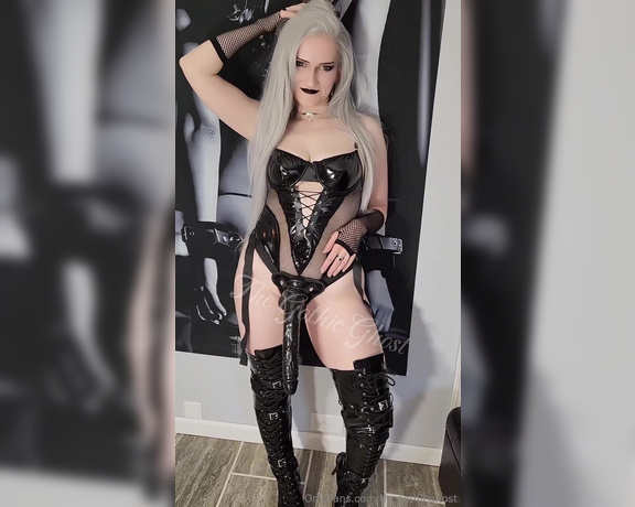 Mistress Zelda aka thegothicghost OnlyFans - 09-18-2024 - Say yes Mistress