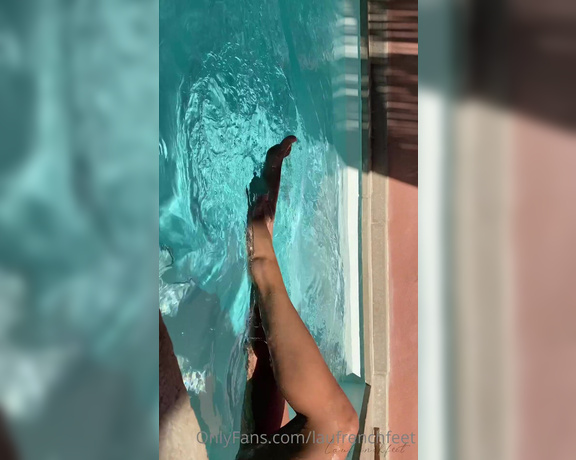 Laufrenchfeet aka laufrenchfeet OnlyFans - 09-29-2021 - Video 946381