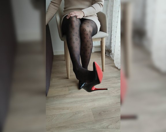 Laufrenchfeet aka laufrenchfeet OnlyFans - 02-21-2024 - Video 825550