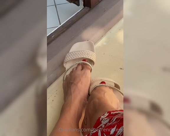 Laufrenchfeet aka laufrenchfeet OnlyFans - 06-03-2023 - Video 678959