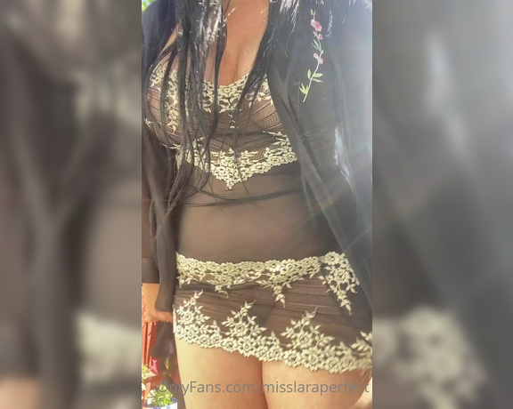 Miss Lara Perfect aka misslaraperfect OnlyFans - 06-20-2022 - Al fresco